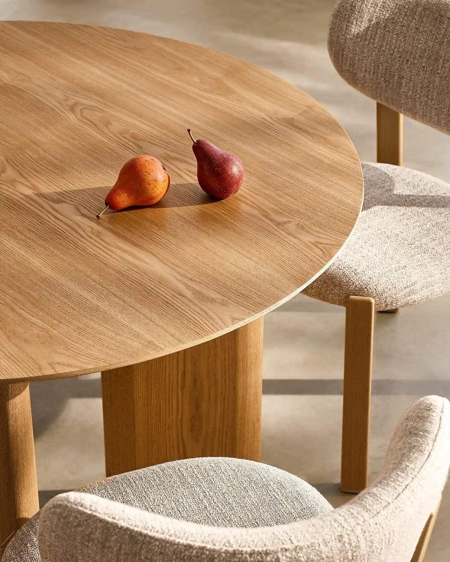 Bramley Dining Table [For 4-6] [Pre-Order]-2