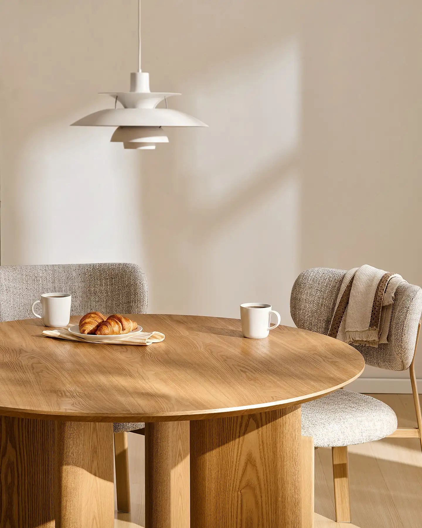 Bramley Dining Table [For 4-6] [Pre-Order]-3